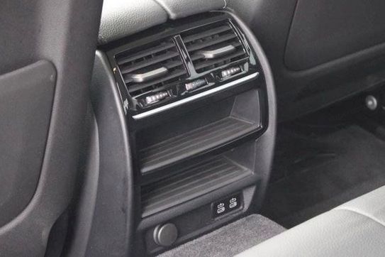 BMW Seria 5 520d xDrive Sport Line