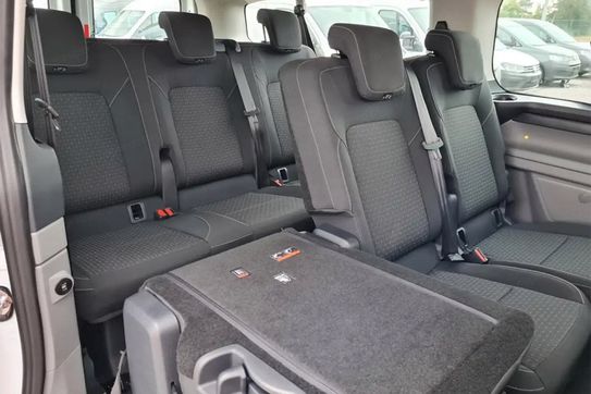 Ford Transit Custom Kombi M1 320 L2H1 Trend A8