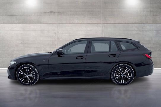BMW Seria 3 330i xDrive M Sport