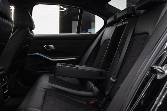 BMW Seria 3 318i M Sport aut