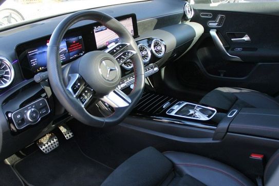 Mercedes Klasa A 250 e AMG Line