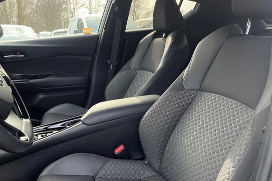 Toyota C-HR 1.8 Hybrid Style