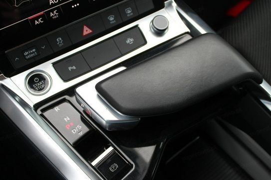 Audi e-tron 50 quattro