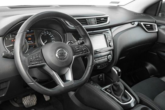 Nissan Qashqai 1.3 DIG-T N-Connetca DCT