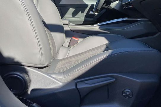 Peugeot 308 GT Exclusive S&S e-DCS6 1.2 mHEV