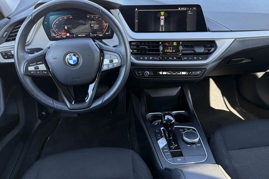 BMW Seria 1 118i Advantage aut