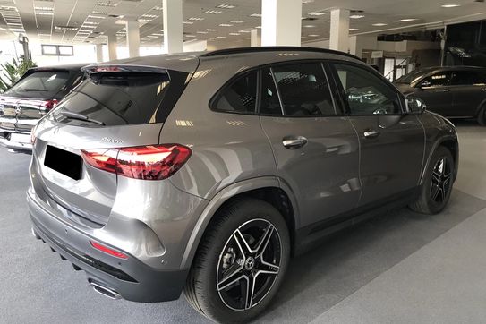 Mercedes GLA 220 4-Matic AMG Line