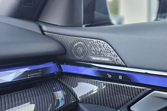 BMW Seria 5 550e xDrive M Sport