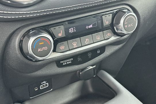 Nissan Juke Tekna 1.0 DIG-T