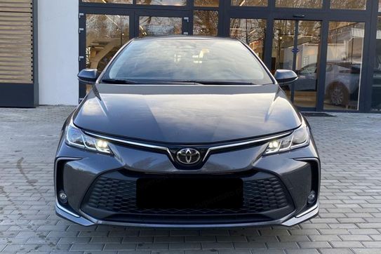 Toyota Corolla Comfort 1.5 benzyna