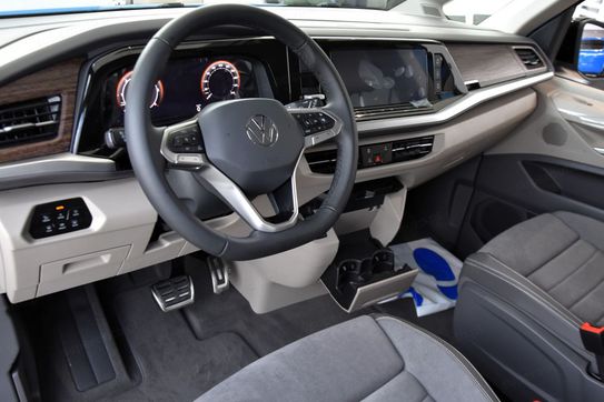 Volkswagen Multivan L2H1 Style DSG