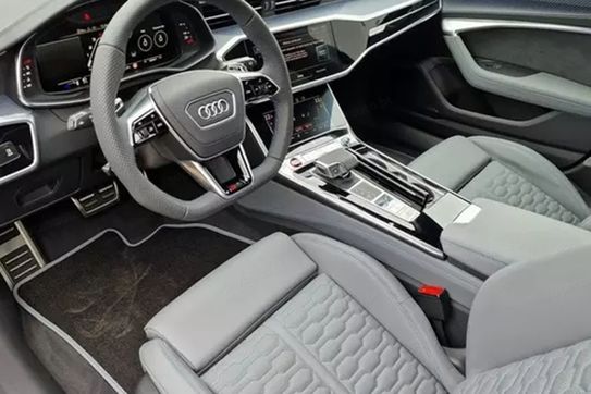 Audi A6 RS6 TFSI quattro Performance Avant