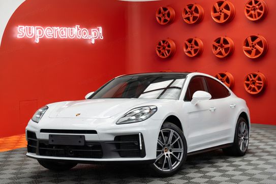 Porsche Panamera 4