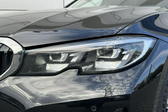 BMW Seria 3 Touring 320d Advantage