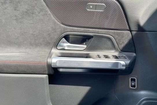 Mercedes GLB 200 AMG Line