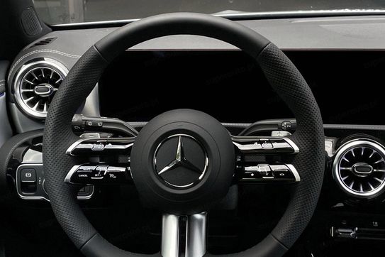 Mercedes CLA 200 AMG Line