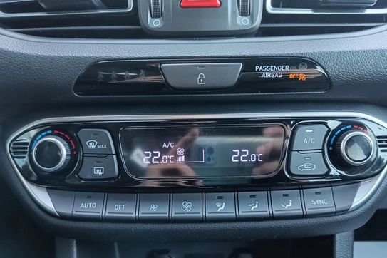 Hyundai i30 1.5 T-GDI Smart DCT