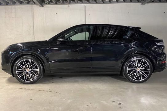 Porsche Cayenne Coupe E-Hybrid Black Edition