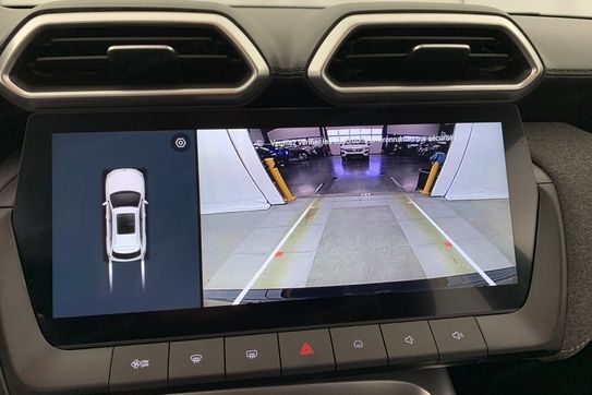 MG ZS Excite 1.5 Hybrid+ AT