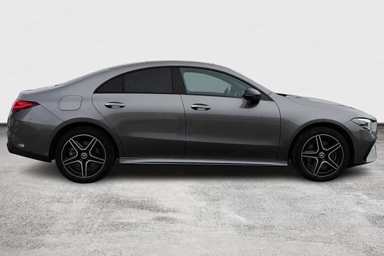 Mercedes CLA 250 e AMG Line