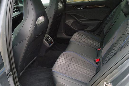 Volkswagen Passat 2.0 Tdi Scr 4MOT r-Line Plus Dsg