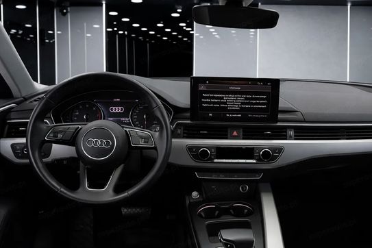 Audi A4 35 TFSI mHEV S tronic