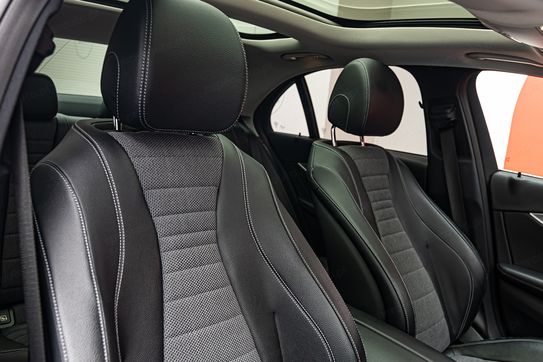 Mercedes Klasa E E 220 d 4-Matic Business Edition 9G-TRONIC