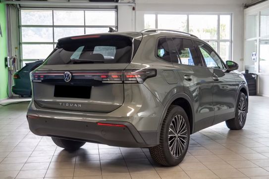 Volkswagen Tiguan Life Plus 2.0 TSI 4Mot. DSG