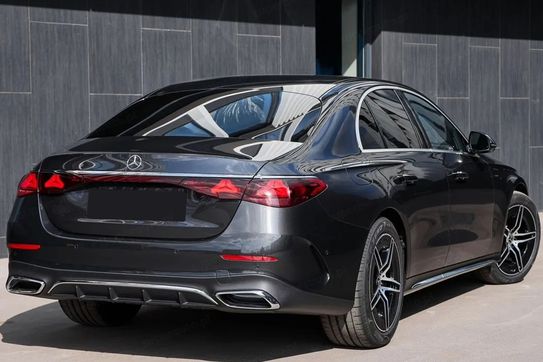 Mercedes Klasa E 200 4-Matic AMG