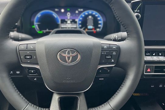 Toyota Camry Executive 2.5 Hybrid Dynamic Force