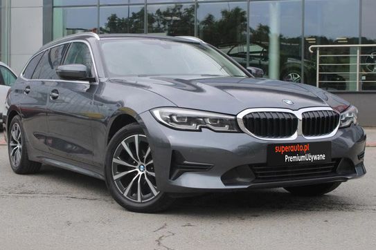 BMW Seria 3 320d xDrive Sport Line aut