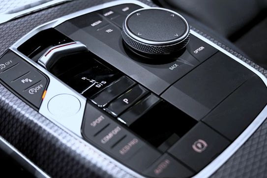 BMW Seria 3 330i xDrive M Sport