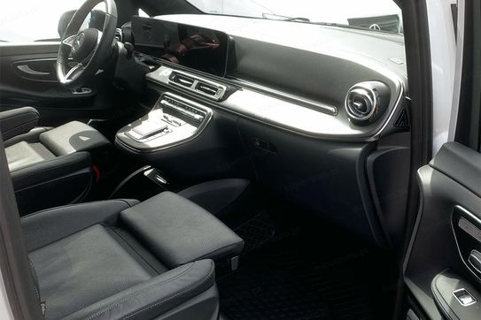 Mercedes V Klasa V300d Długi Avantgarde 4-Matic 9G-Tronic