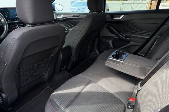 Ford Focus 1.0 EcoBoost ST-Line X