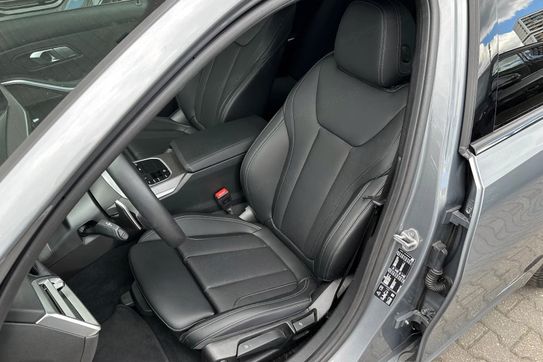 BMW Seria 3 320d xDrive M Sport