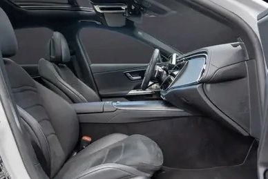 Mercedes E Klasa E 200 mHEV 4-Matic AMG 9G-Tronic