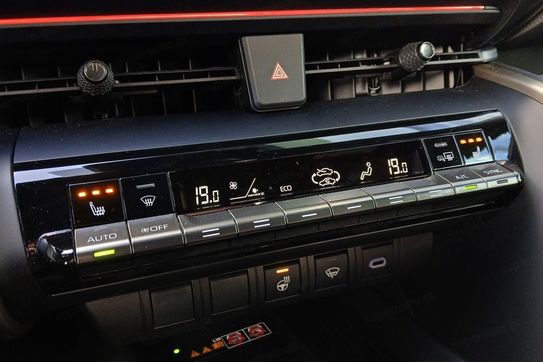 Toyota C-HR 1.8 Hybrid Executive