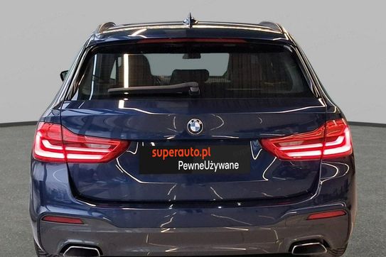 BMW Seria 5 Touring 540d xDrive M Sport