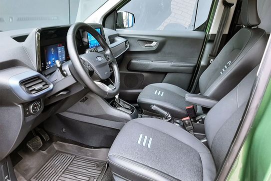 Ford Tourneo Courier Active AT
