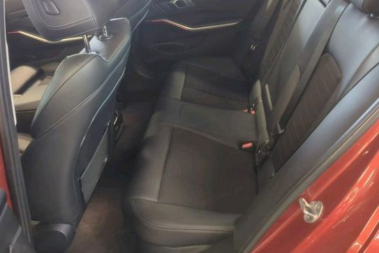 BMW Seria 3 318i Sport Line
