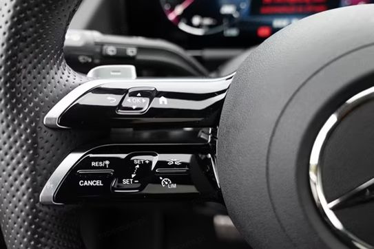 Mercedes GLA 220  4-Matic AMG Line