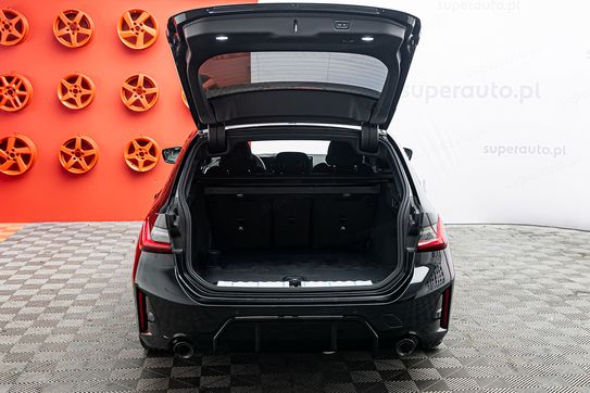 BMW Seria 3 Touring 330i xDrive M Sport