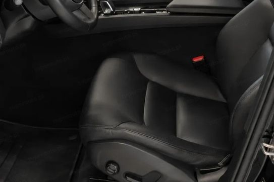 Volvo XC60 B5 B AWD Momentum Pro aut
