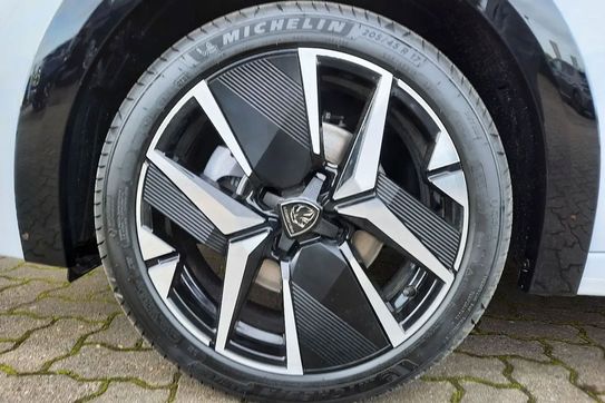 Peugeot 208 GT eDCS 1.2 mHEV