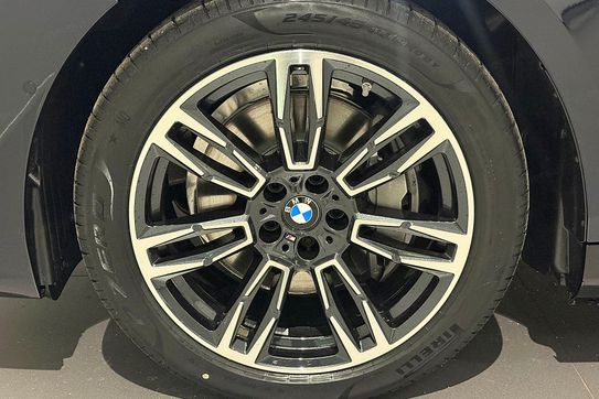BMW i5 Touring eDrive40 M Sport