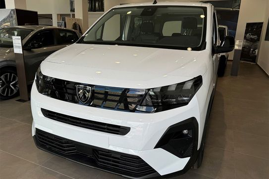 Peugeot Rifter L1H1 Allure MPV N1