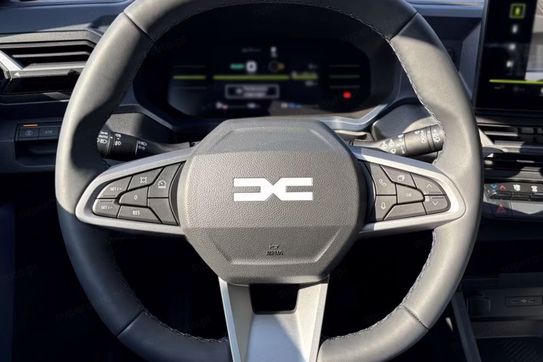 Dacia Bigster Expression 1.8 Full Hybrid