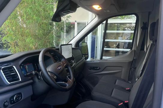 Ford Transit 350 L3H2 Limited A8