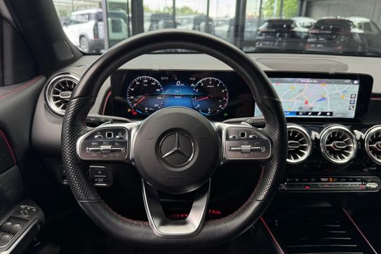 Mercedes GLB 200 AMG Line 7G-DCT