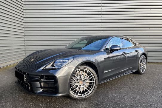 Porsche Panamera 4